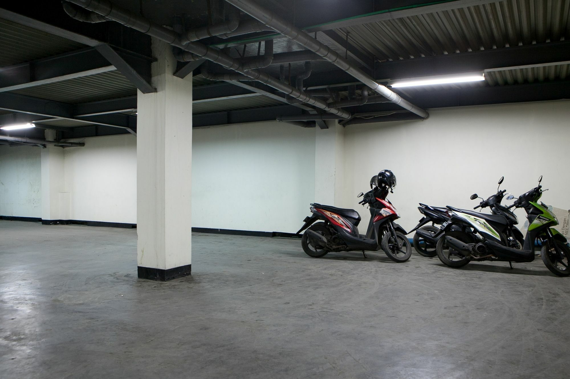 בנדונג Reddoorz Plus At Buah Batu מראה חיצוני תמונה